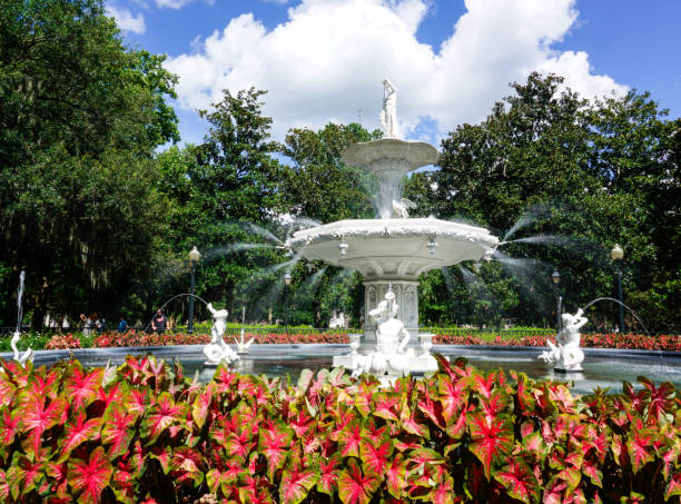 istock Beautiful Park Fountain 1164199710