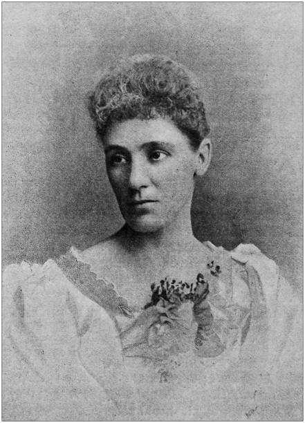 istock Antique photo: Portrait of woman 1164293319