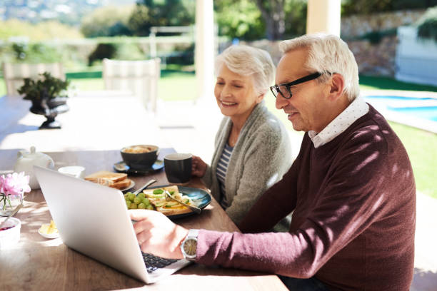 istock Connecting with the rest of the world 1164306289