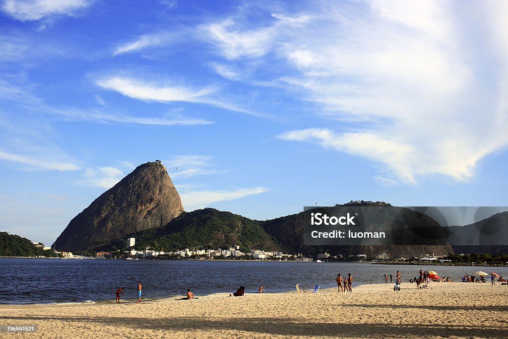 Montaña de Sugarloaf en Rio de Janeiro - Foto de stock de Río de Janeiro libre de derechos