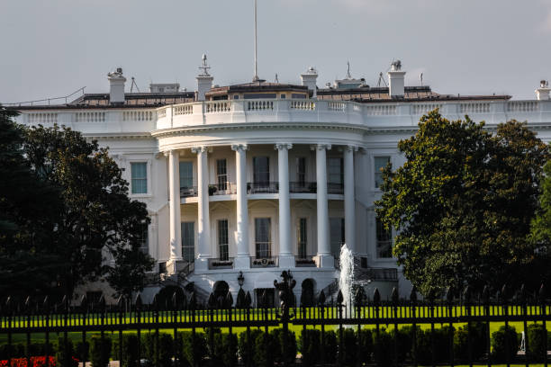istock White House South Lawn 1164420090
