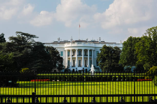 istock White House South Lawn 1164420115