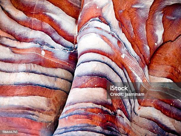 Texturas En Petra Jordania Foto de stock y más banco de imágenes de Agujero - Agujero, Cañón - Tipo de Valle, Acantilado