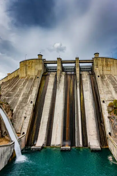 Dam at the reservoir of El Grado Huesca Aragón Spain"n