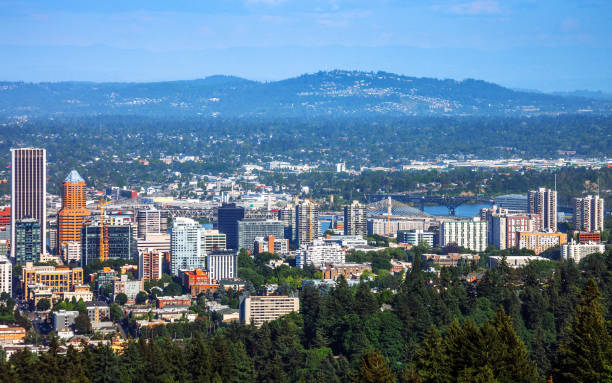 istock City view - Portland, Oregon 1164547854