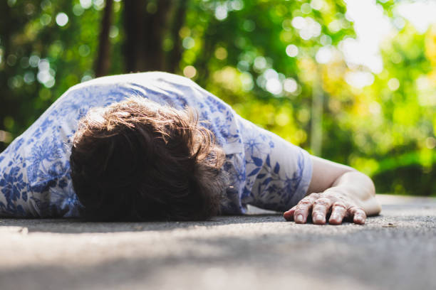 istock Old woman having a heart attack 1164560778