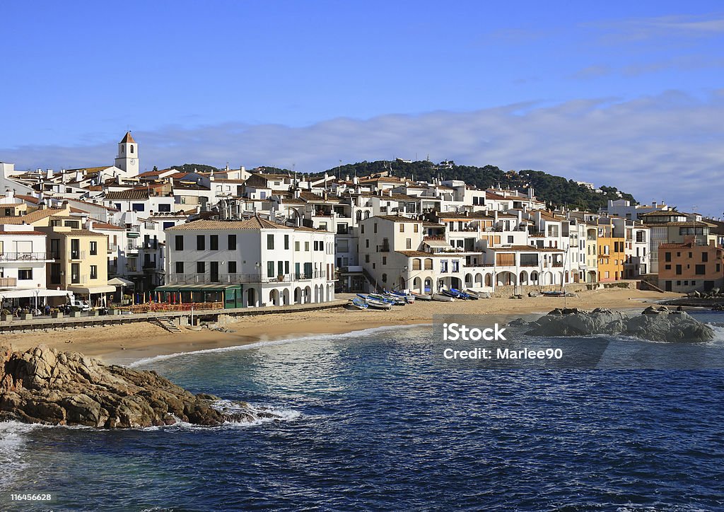 Calella de Palafrugell (Costa Brava, na Espanha - Foto de stock de Aldeia royalty-free