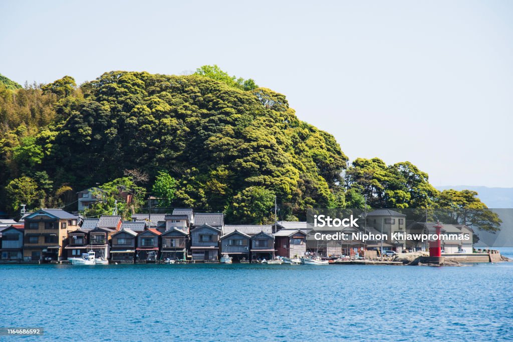 이네 후나야 보트 하우스 시사이드 마을 구시가지 이네 교토 일본 가로 보기입니다 다리에서 볼 수 있습니다 바다에 대한 스톡 사진 및  기타 이미지 - Istock