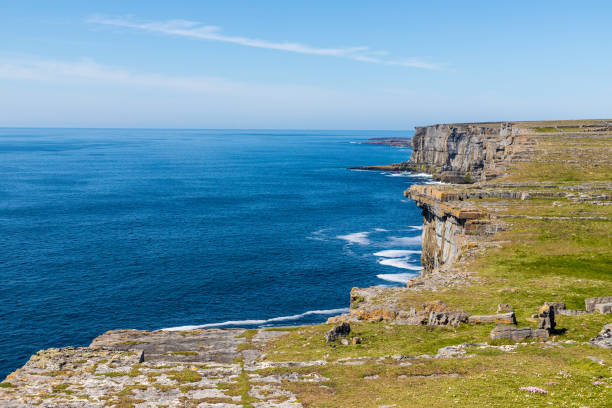 istock Cliffs, Rocks, vegetation and ocean in Inishmore 1164689233