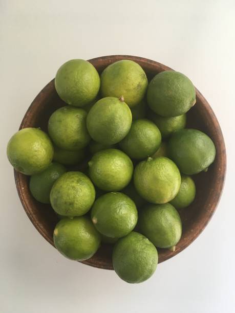 istock A Bowl of Limes 1164693101