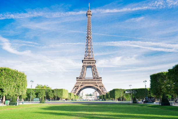 istock eiffel tour and Paris cityscape 1164723190