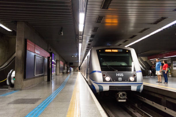 people waiting to board at republica metro (subway) station in sao paulo, brazil - underground imagens e fotografias de stock