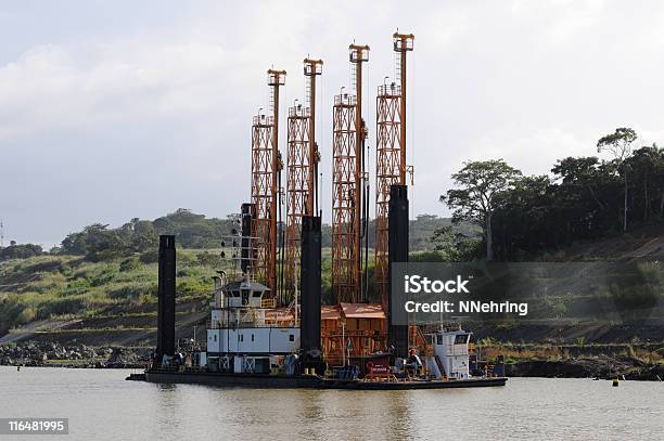Wieża Wiertnicza Urządzenia W Wodzie - zdjęcia stockowe i więcej obrazów Panama - Ameryka Środkowa - Panama - Ameryka Środkowa, Ameryka Środkowa, Barka - Statek przemysłowy
