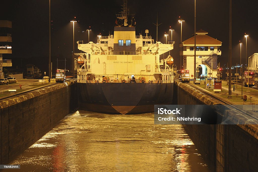 Panama Canal por la noche - Foto de stock de Canal de Panamá libre de derechos