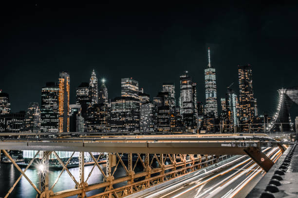 istock Traffic along Brooklyn Bridge long exposure 1164826272