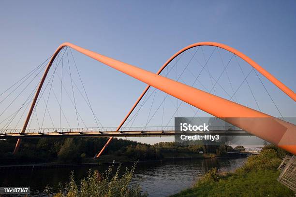 Moderno Ponte Suspensa - Fotografias de stock e mais imagens de Gelsenkirchen - Gelsenkirchen, Cidade, Alemanha