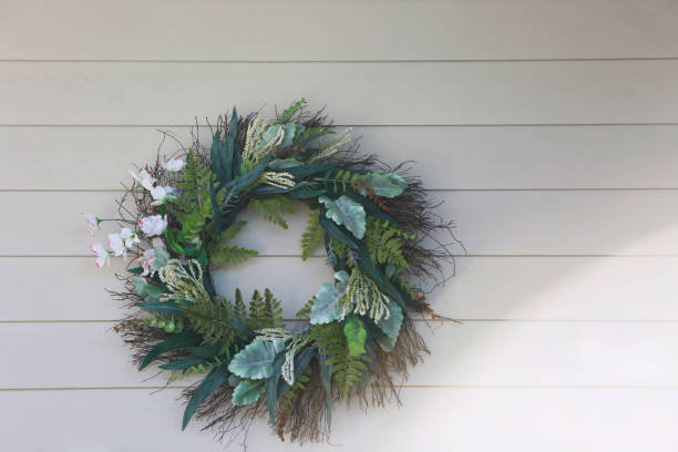 istock Green Wreath Shiplap Wall 1164884397