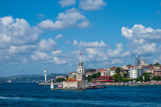 istock Istanbul Maiden Tower (kiz kulesi 1164894348