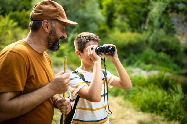 istock Sharing nature with his little boy 1164898591