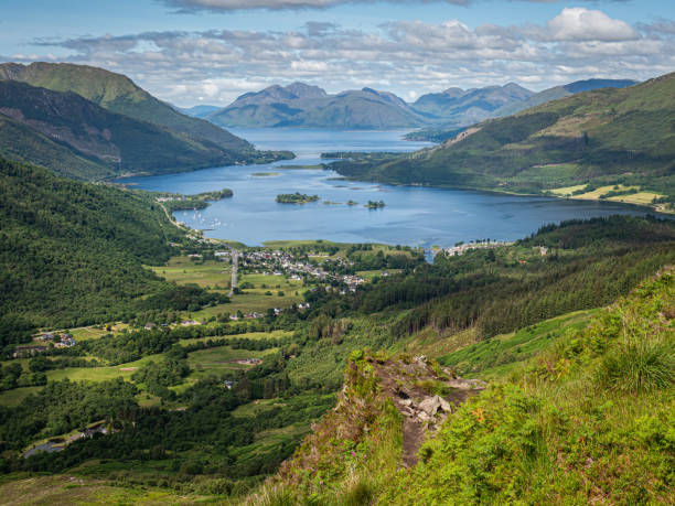 il sentiero per il pap di glencoe s - munros foto e immagini stock