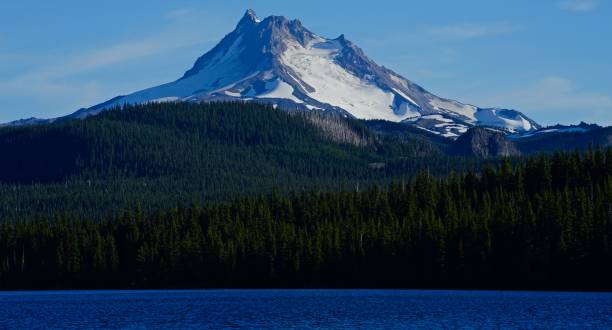 istock Majestic Mt. Jefferson 1164936490