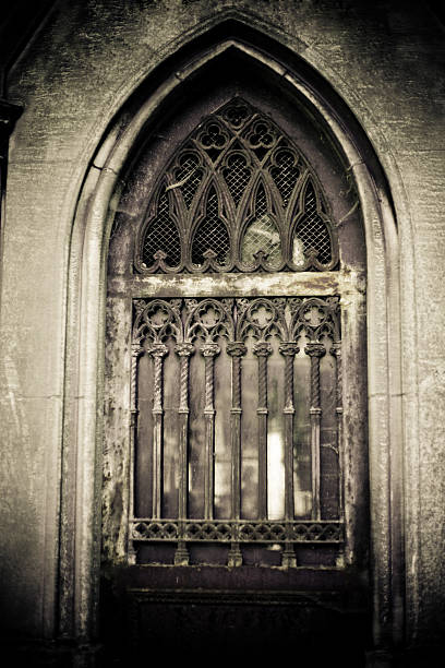 istock France - Pere Lachaise Cemetery 116495872
