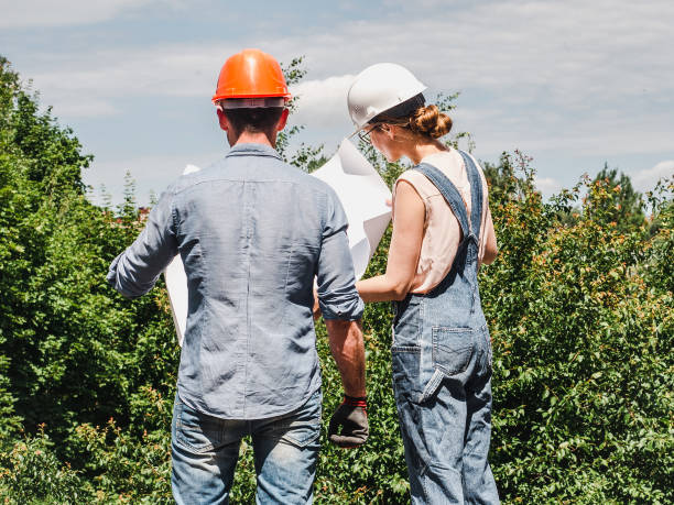 istock Young engineer woman and her subordinate worker 1164966896