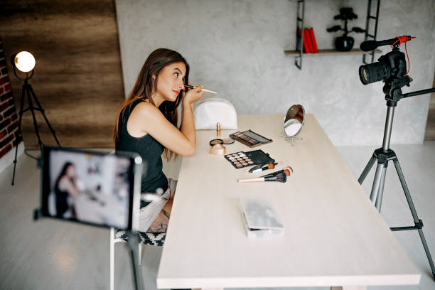 istock Hey mirror, tell me who is the most beautiful 1164968161