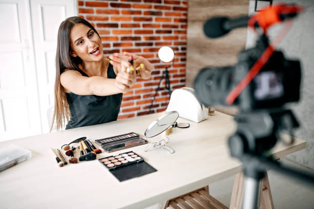 istock I will show you how I do it 1164968369