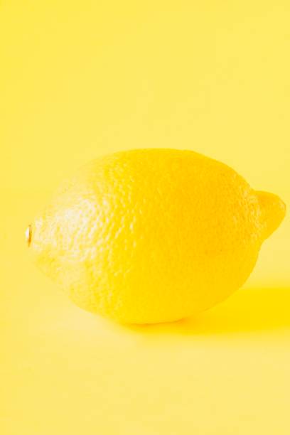limone - lemon fruit portion citrus fruit foto e immagini stock