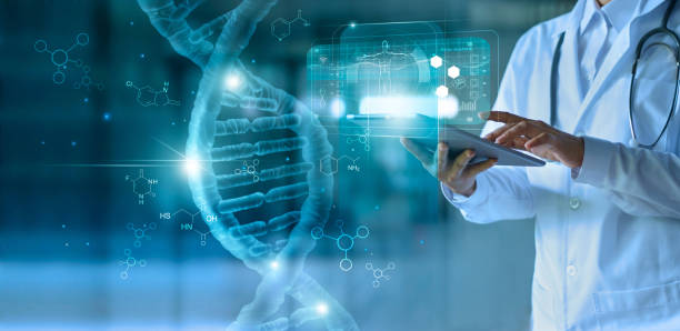 태블릿에 전자 의료 기록을 만지는 의학 의사. dna. 홀로그램 현대 가상 화면 인터페이스, 의료 기술 및 네트워크 개념에 디지털 의료 및 네트워크 연결. - biotechnology 뉴스 사진 이미지