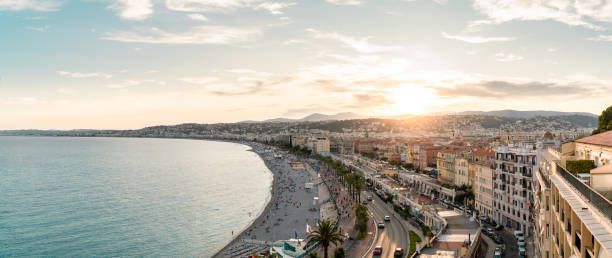 панорама города ницца на юге франции - city of nice france city coastline стоковые фото и изображения