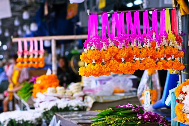 istock Floral garlands - Bangkok vendor. 1165147169