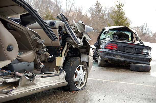 accident de voiture - totaled photos et images de collection