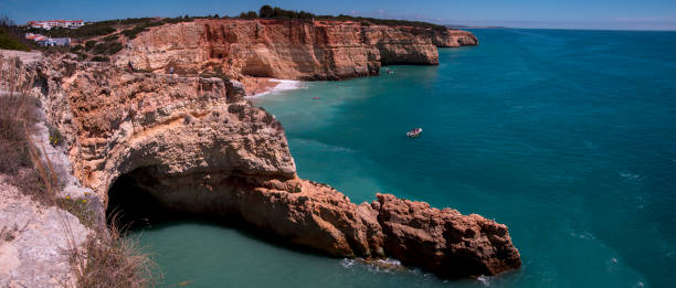 istock Beautiful beach in Algarve 1165183004