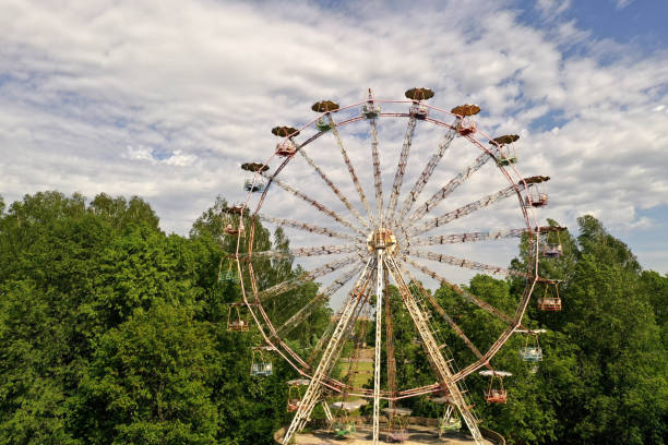 istock An old metal ferris wheel without people 1165183081