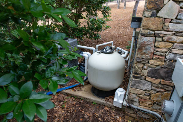 istock Residential Pool Pump and filtration system 1165186787