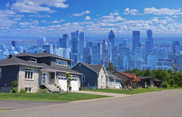 Modern Urban Sprawl Modern Residential Street with an Urban View buzbuzzer montreal city stock pictures, royalty-free photos & images