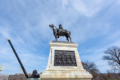 Washington DC,USA.
The General Ulysses S. Grant honors the Civil War Commander of the Union Armies who was also a two-term President (1869–1877). 

The memorial to Ulysses S. Grant was dedicated in 1922.
The Artist and the Architect: Henry Merwin Shrady(1871–1922), Edward Pearce Casey(1864–1940).