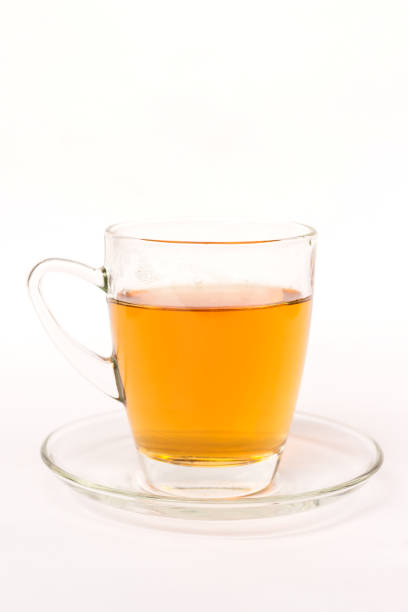 tasse en verre de thé de petit déjeuner d'isolement sur le fond blanc. - thai culture food ingredient set photos et images de collection
