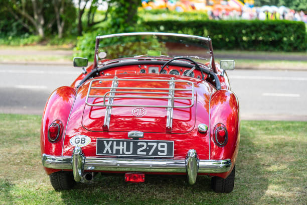 festival of motoring.the mga es un deportivo producido por mg,1956 - motoring fotografías e imágenes de stock