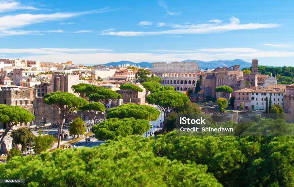Ruinen Von Colosseo Und Tempio Di Venere E Roma Unter Vielen Hohen