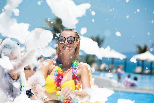 istock Exciting times in foamy times 1165409570