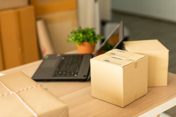 istock SME Shopping online 1165440297