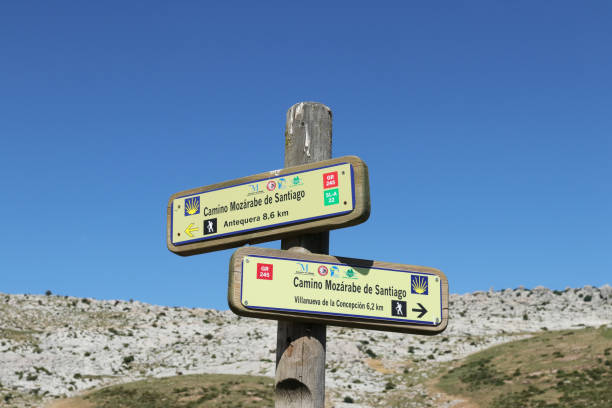 Winkelier Weven Dom Camino Mozarabe Pilgrimage Route In Spain Stock Photo - Download Image Now  - Directional Sign, Road Sign, Santiago de Compostela - iStock