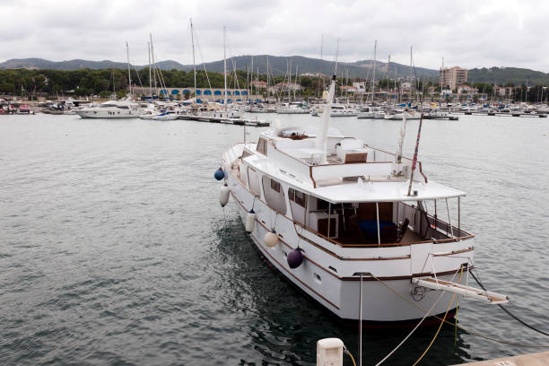 istock Yatch mooring on the pier in Roc de Sant Gaieta. 1165561533