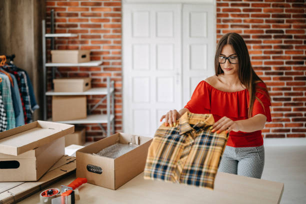 istock Everyone do shopping online 1165607619