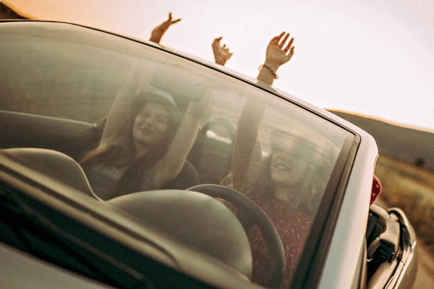 istock Girls traveling for fun 1165610534