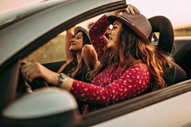 istock Girls traveling for fun 1165610540