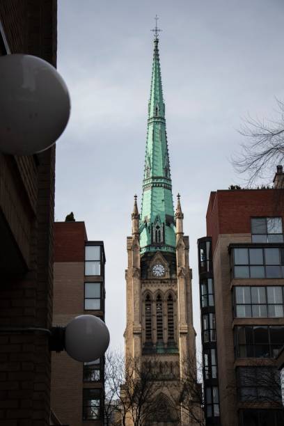 istock Top front of Toronto church 1165701567